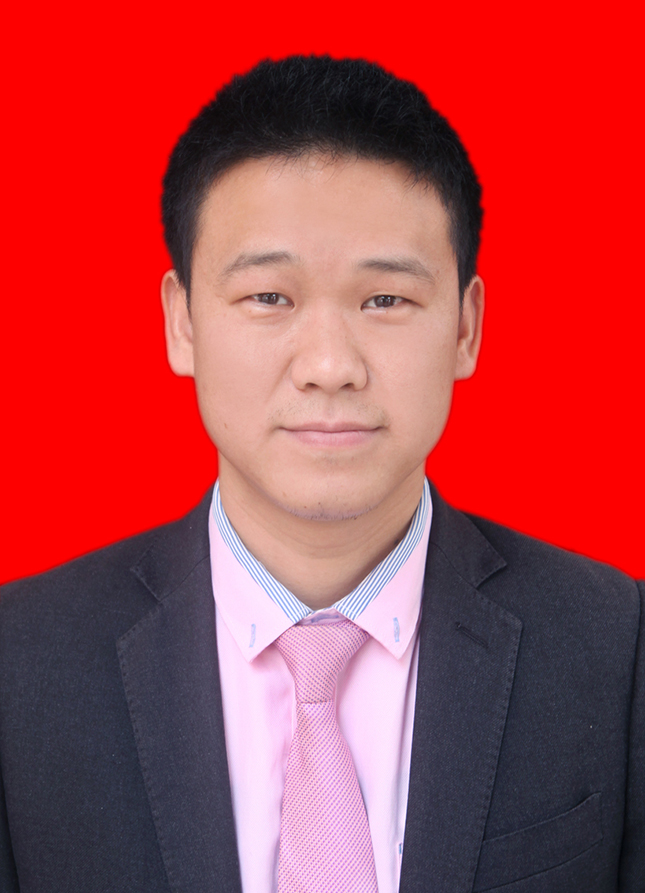化學(xué)教師 左自謙